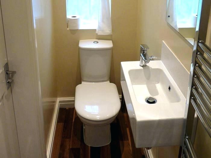 7 Best Compact Toilets for Small Bathrooms Toilet 2021 Guide)