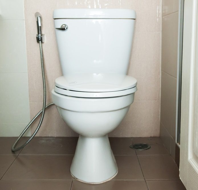 The Best Toilets Under 200 [Top 5 Models Reviewed]