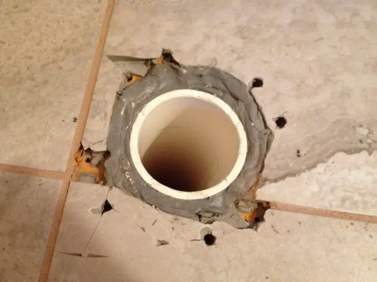 Should I Caulk Around The Toilet Flange? Toilet Reviewer